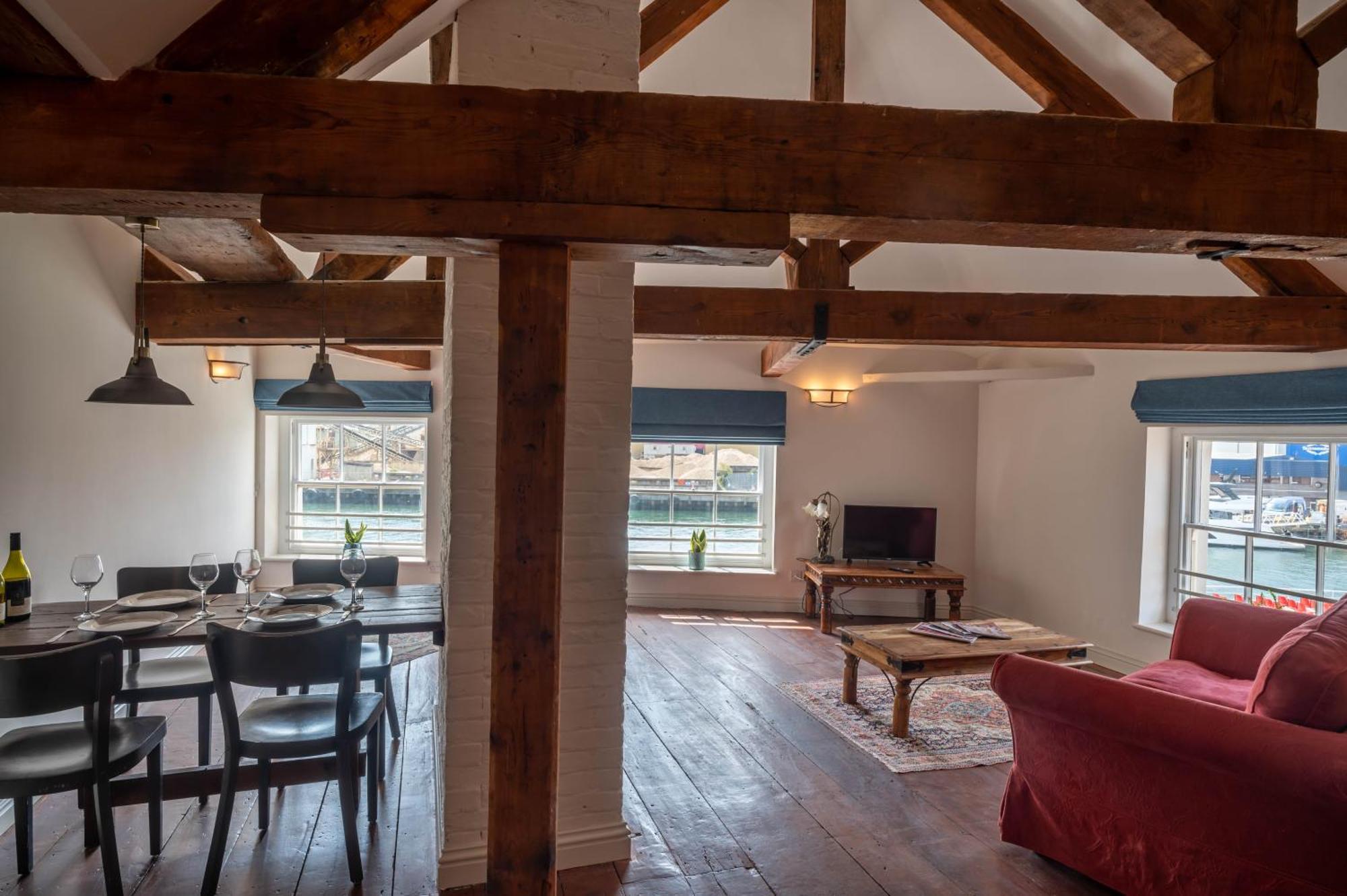 Ferienwohnung The Old Custom House Poole Exterior foto
